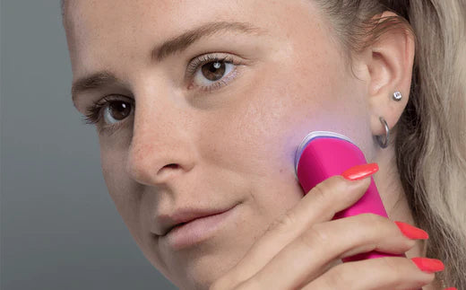 Comment traiter l'acné avec la thérapie par la lumière LED