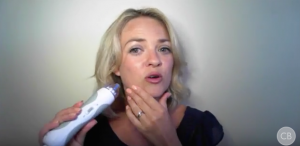 La microdermabrasion au salon ou à domicile