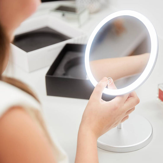 CurrentBody Skin Miroir lumineux à LED