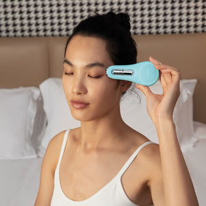 FOREO BEAR™ 2 Eyes & Lips - Appareil anti-âge à microcourant